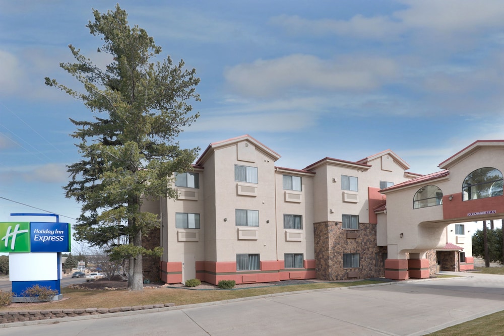 Black Mesa / Holiday Inn Express 1